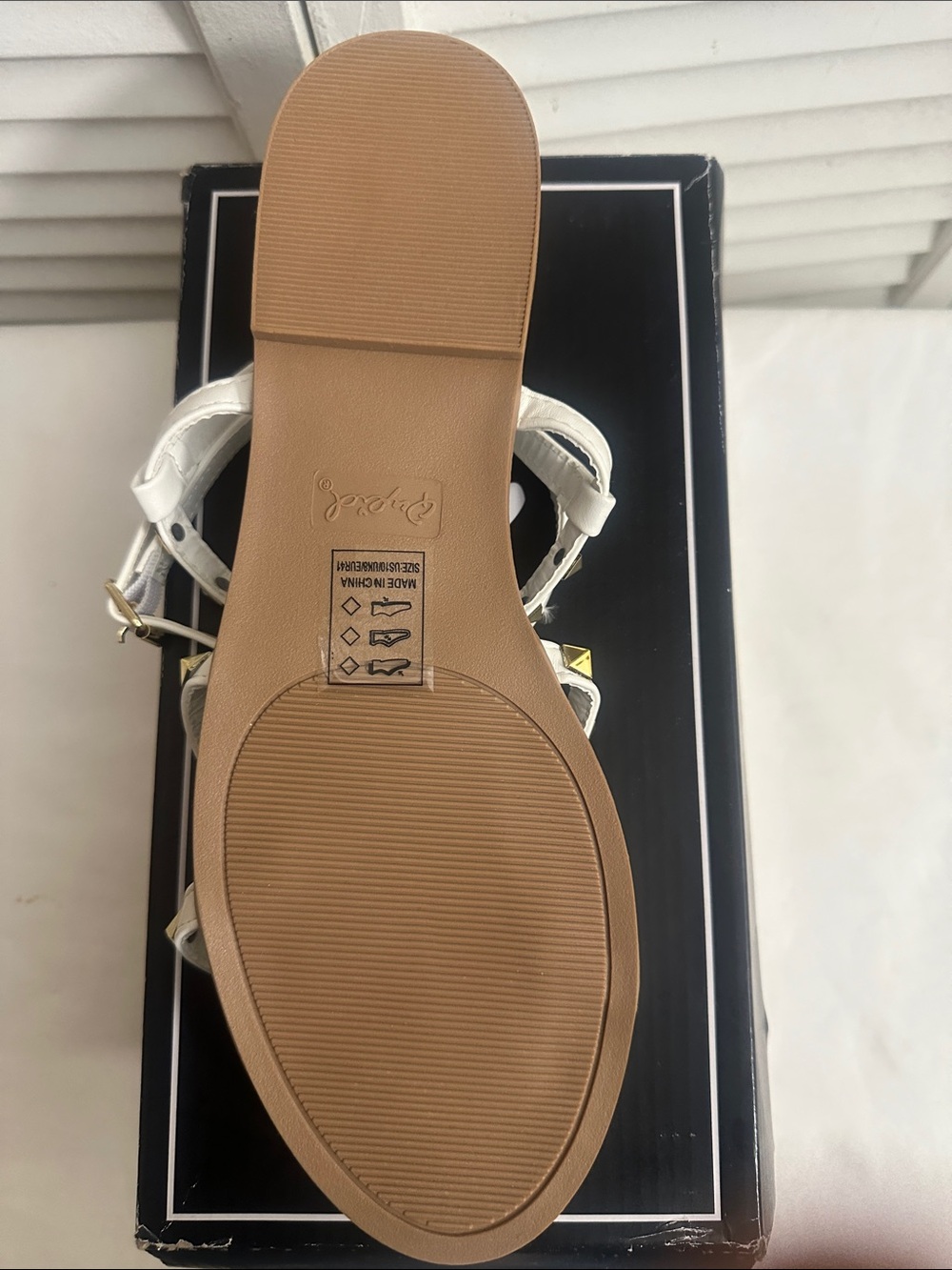 Qupid White Pyramid-Stud Ankle-Strap Sandal - Picture 4 of 5